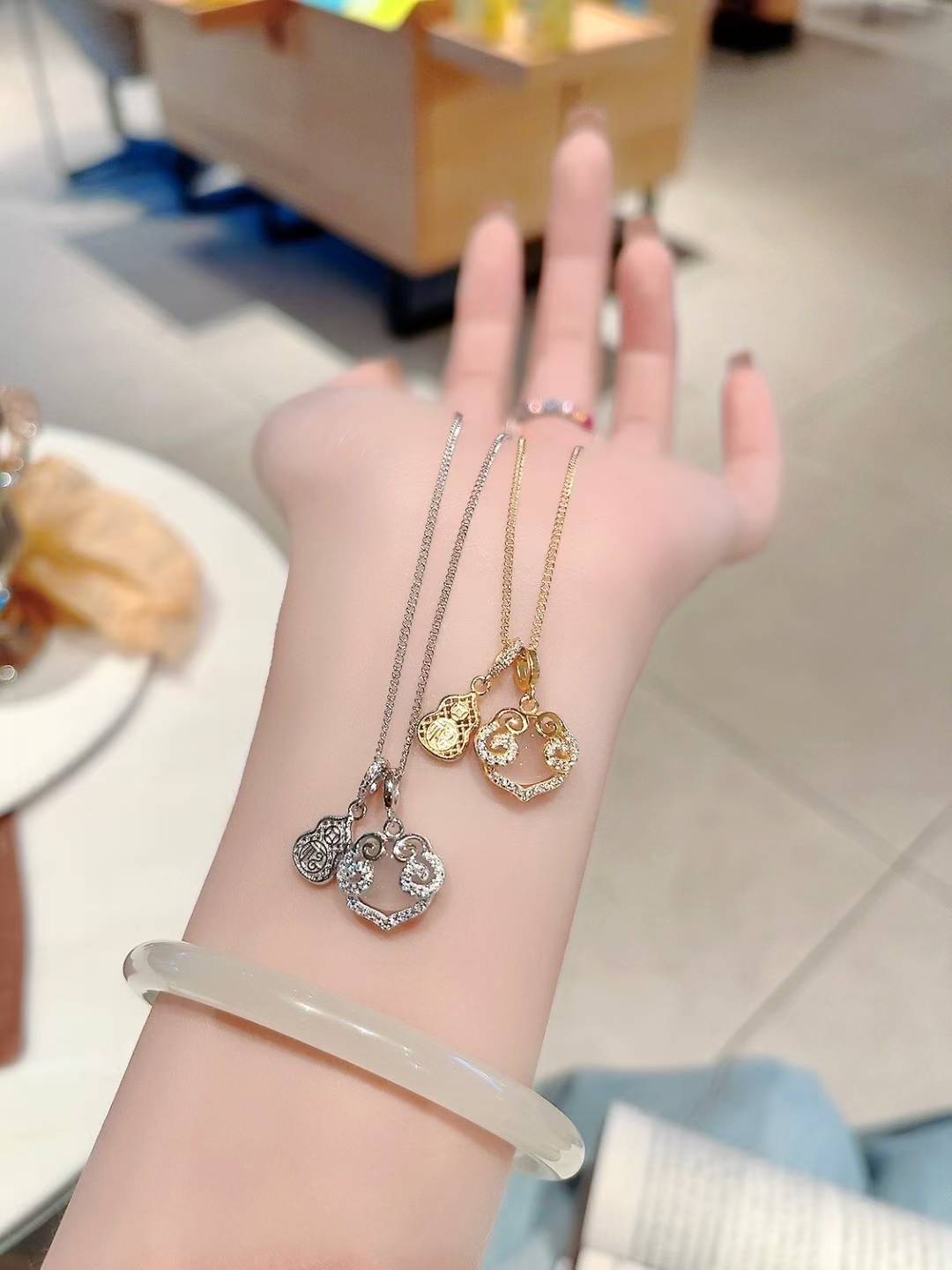 925 Silver, Chalcedony, Artificial Diamonds | 💖 Chalcedony Peace Lock Necklace ✨