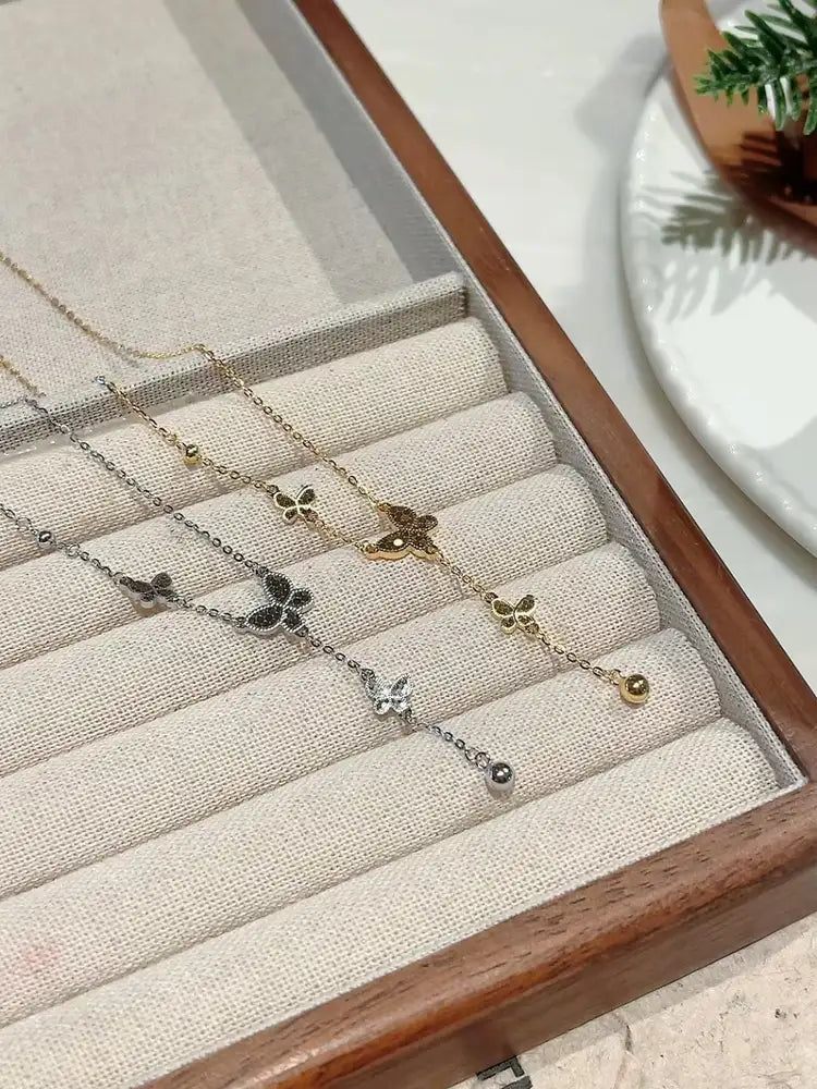 925 Silver & 18K Gold | 🦋 Let butterflies land on your collarbone with sparkle