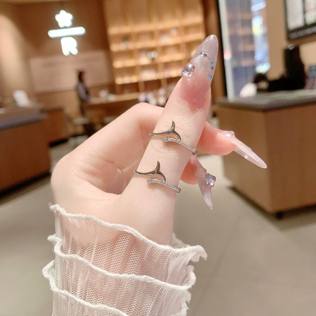 925 Silver with Small Pave Diamonds | ✨ The ultra-romantic "Little Whale Tail" ring
